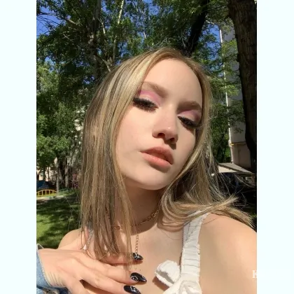 Молодая красивая девушка. Ищи в телеграм вирт онлайн переписка.