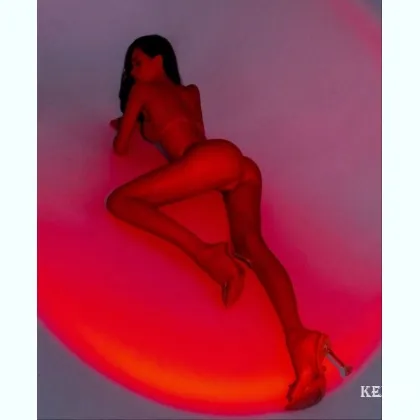 Бюджетная красотка предлагает ласку в центре Одессы без посредников